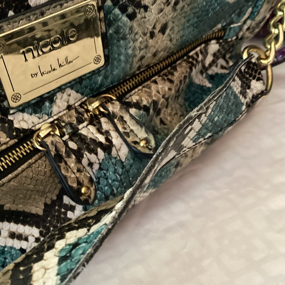 Nicole by Nicole Miller Faux Snakeskin Print Crossbody Shoulder Bag Purse - Picture 13 of 13